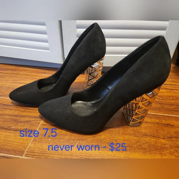 Shoes - Picture 1 of 1